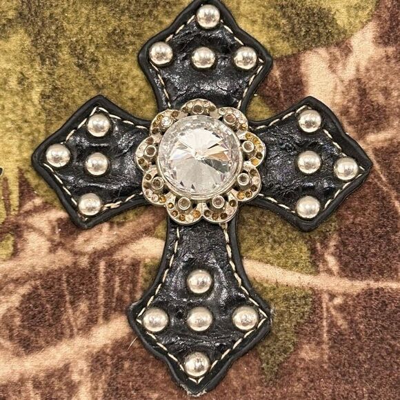 Realtree Camo Bling Wallet 7.5”X 4.5” Multicolor Studded Western Cross Billfold - Picture 7 of 10